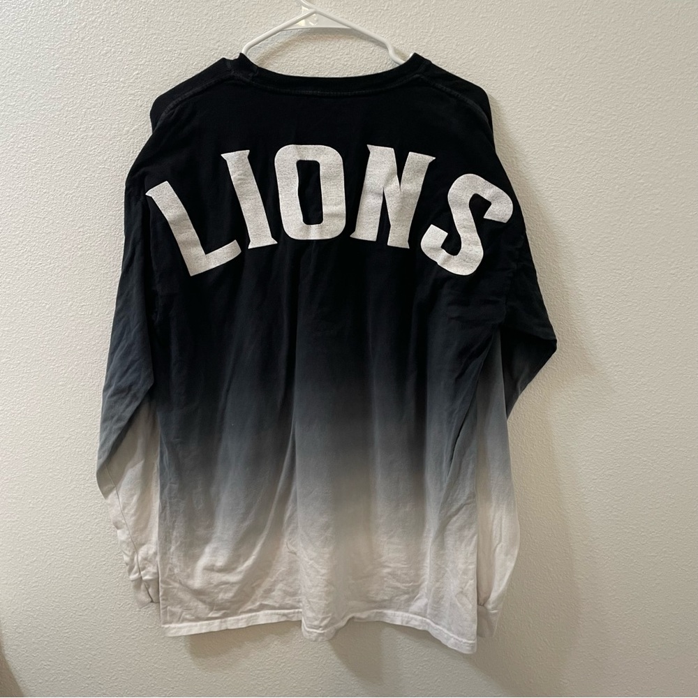 Gildan lions ombré shirt black white large